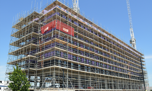 large scaffolding contractor